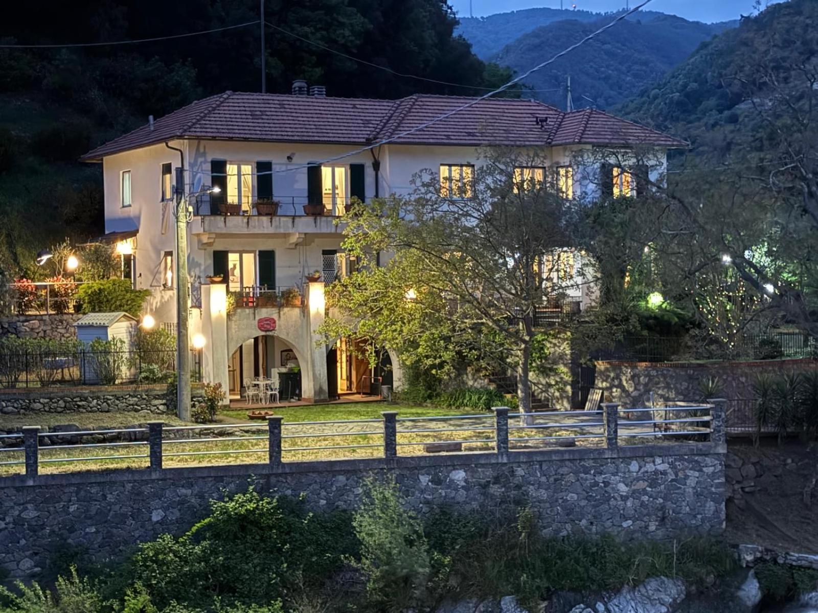 Appartamento in Villa a 5 KM dal mare Albisola Superiore Esterno foto